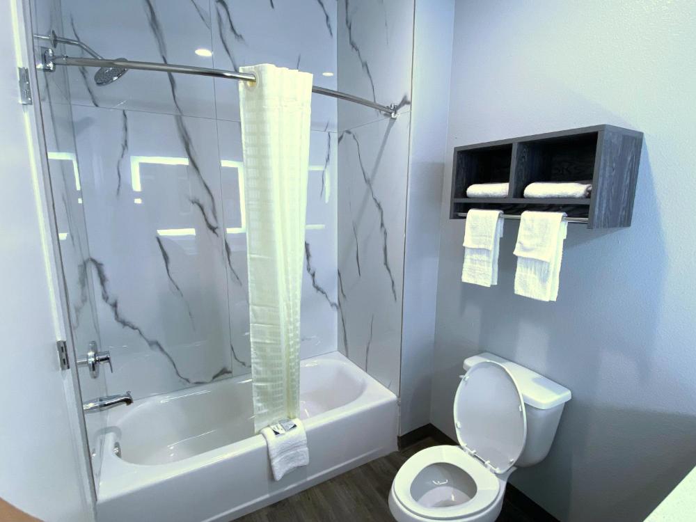 Deluxe Single Room interior